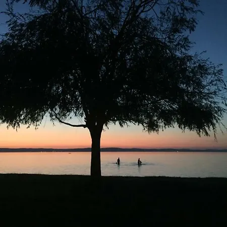 Siofoki Vizparti Nyaralo - Lakeside *